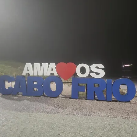 Apto Cabo Frio RJ Mobiliado há 170 metros da Praia do Forte com Wi-Fi e Garagem coberta-2